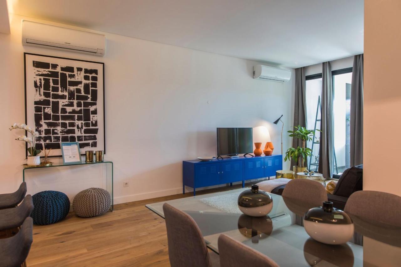 Lovelystay - Modern And Colourful Flat In The Heart Of Graca * Lisboa