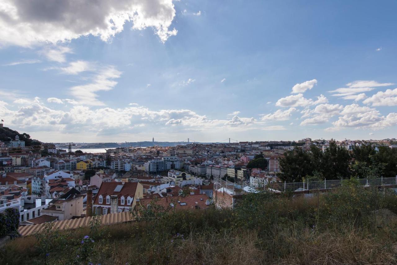 Lovelystay - Modern And Colourful Flat In The Heart Of Graca Lejlighed Lisboa
