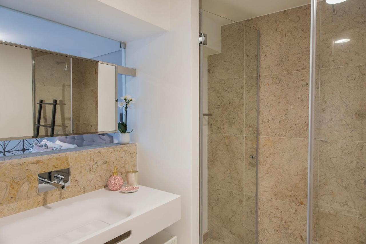 Lovelystay - Modern And Colourful Flat In The Heart Of Graca * Lisboa