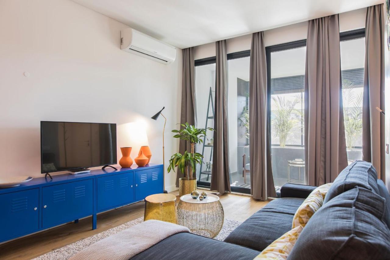 Lejlighed Lovelystay - Modern And Colourful Flat In The Heart Of Graca *
